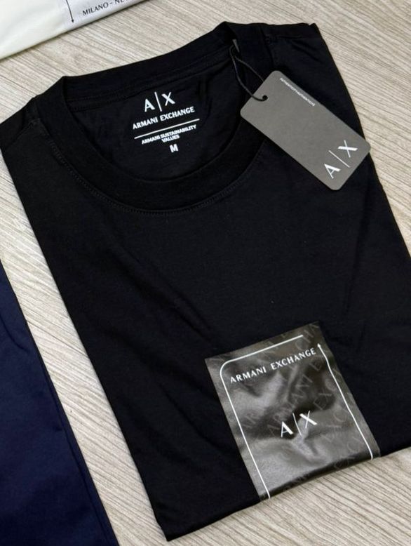 camiseta Armani Pretas M